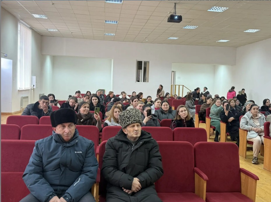 Жителям Баксанского района рассказывают о важности вакцинации