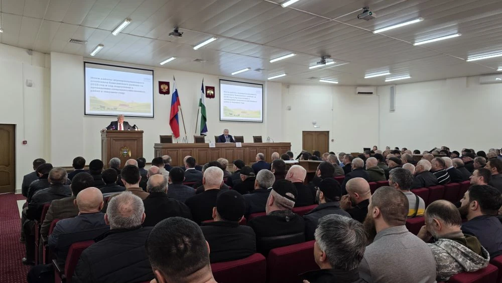 В Баксанском районе подвели итоги АПК за 2025 год и обсудили подготовку к предстоящей весенне-полевой кампании