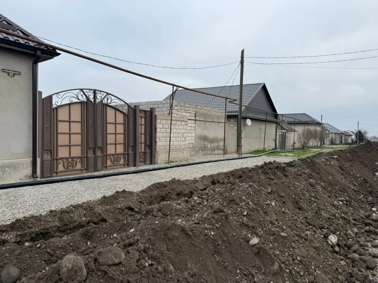 В Кишпеке улучшают водоснабжение сообща