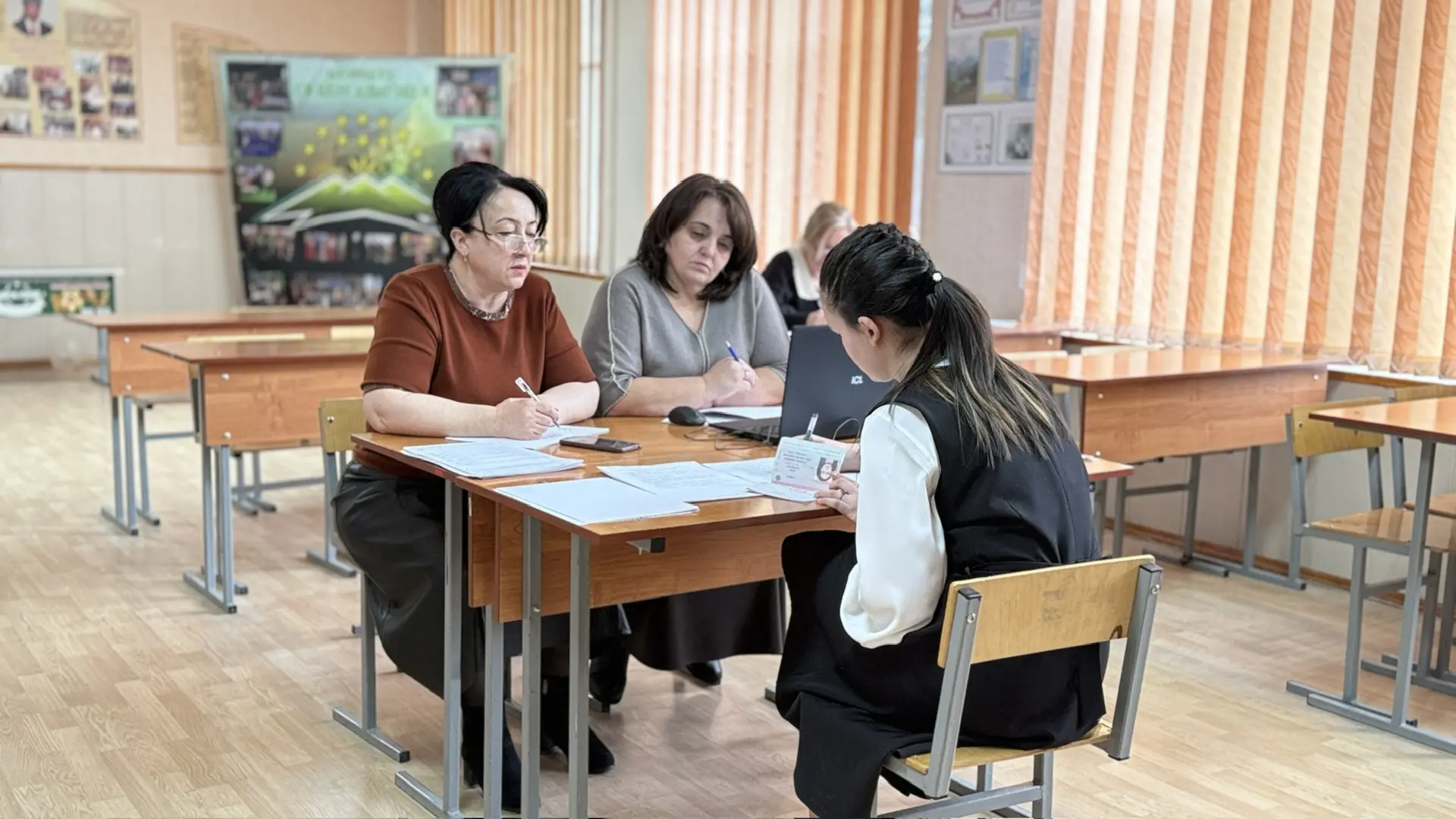 883 девятиклассника Баксанского района проходят итоговое собеседование по русскому языку