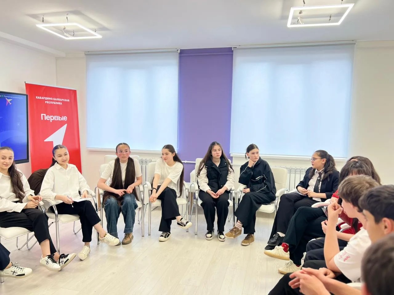 В Баксанском районе прошел молодежный форум: патриотическое единство и гуманитарная помощь участникам СВО