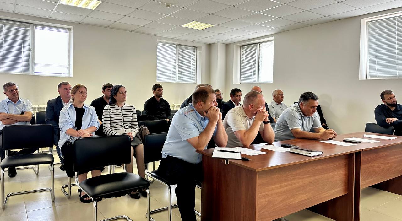 Глава Администрации Баксанского района Артур Балкизов провел рабочее совещание по ключевым вопросам развития района